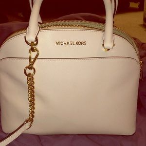 ❤️ Michael Kors hand bag